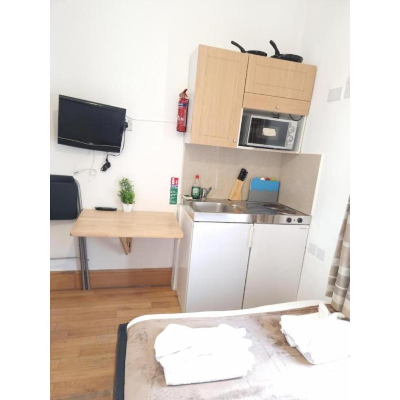 F204-Compact 2Nd Flr Studio Fits 2-Near Hyde Park Londres Extérieur photo